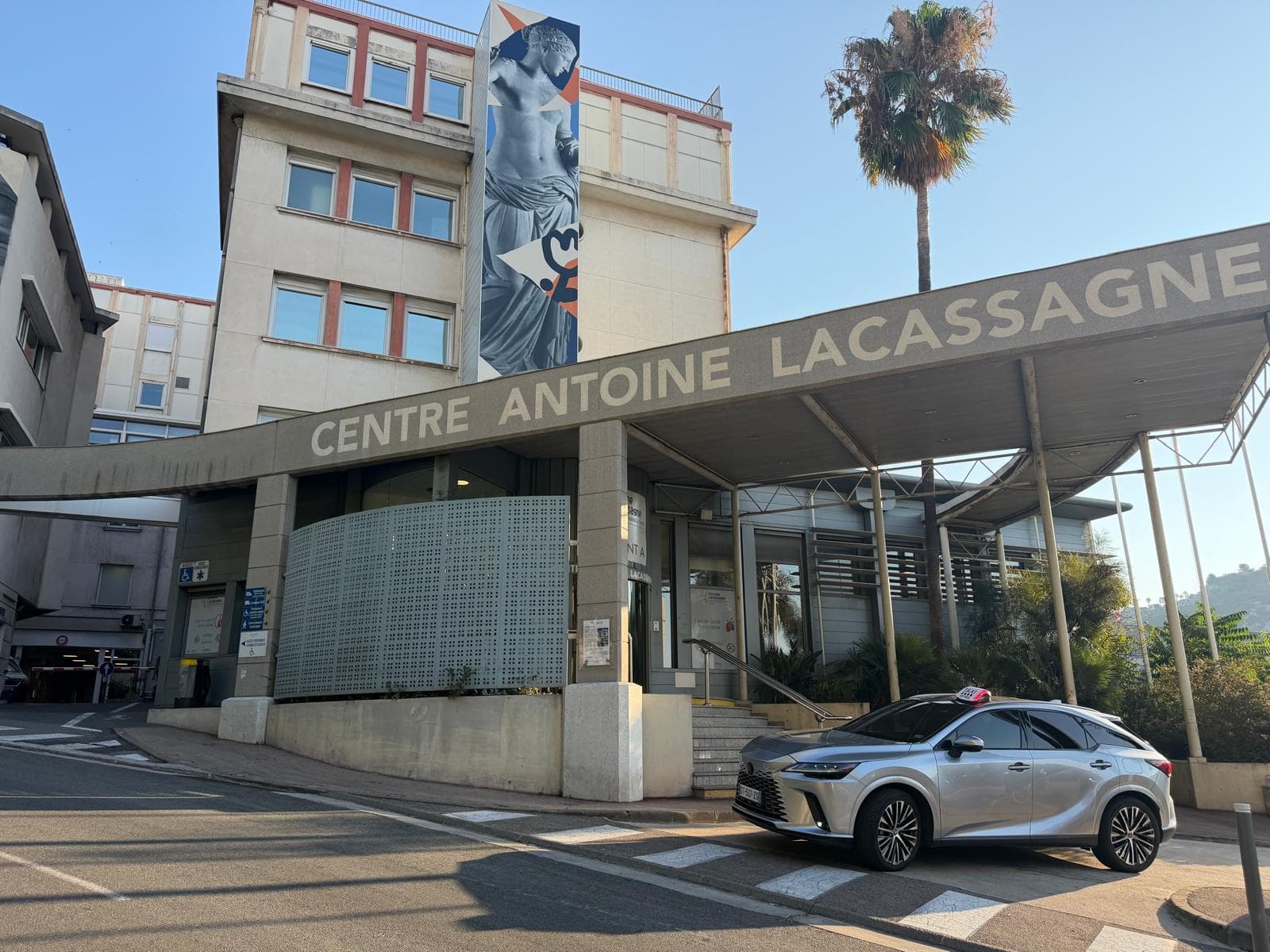 Transport médical depuis Grasse vers Nice et Cannes : comment organiser son trajet ?